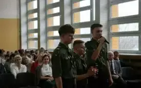 W Betlejem narodził się B&oacute;g, by ciebie uczynić lepszym człowiekiem&hellip; Przedstawienie bożonarodzeniowe w Publicznej Szkole Podstawowej im. Feliksa Szczęsnego Karnickiego w Chybicach 28