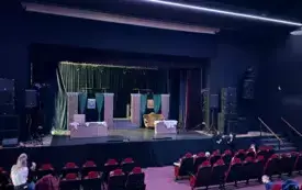 Galeria aktualności Przedszkolaki na spektaklu pt. &rdquo;Kopciuszek&rdquo; 4000 3