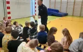 Prelekcja "Bezpieczne ferie". Spotkanie z policjantem! 3
