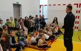 Prelekcja "Bezpieczne ferie". Spotkanie z policjantem! 5