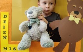 Dzień Pluszowego Misia w przedszkolu w Publicznej Szkole Podstawowej w Łomnie 12