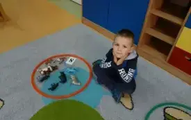 Popołudniowe zajęcia matematyczne  w przedszkolu w Chybicach 4