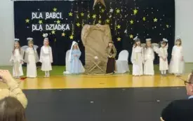 Galeria aktualności Dzień Babci i Dziadka w grupach przedszkolnych w PSP w Godowie 2025 28
