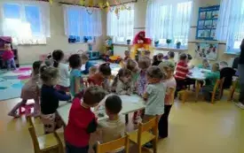 Spotkanie z leśnikiem w chybickim przedszkolu 6
