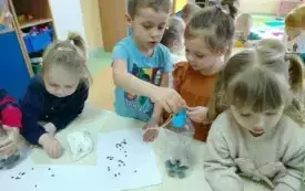 Spotkanie z leśnikiem w chybickim przedszkolu 8