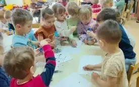 Spotkanie z leśnikiem w chybickim przedszkolu 10