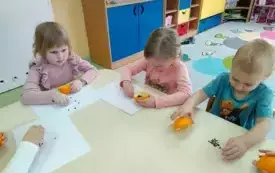 Spotkanie z leśnikiem w chybickim przedszkolu 15