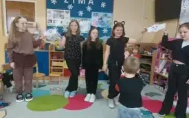 Muzyczna przygoda z Kicią Kocią- PSP Chybice 9