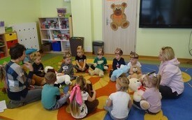 Dzień Pluszowego Misia w Punkcie Przedszkolnym w Godowie 10