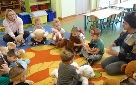 Dzień Pluszowego Misia w Punkcie Przedszkolnym w Godowie 11