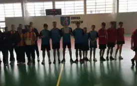 Siatkarze z Jadownik na podium. 2