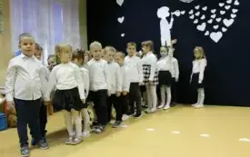 Babcie i Dziadkowie świętują z przedszkolakami z Chybic 44