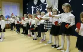 Babcie i Dziadkowie świętują z przedszkolakami z Chybic 53