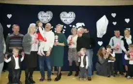 Babcie i Dziadkowie świętują z przedszkolakami z Chybic 68