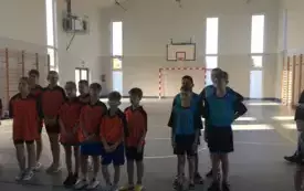 Turniej piłki koszykowej na hali w Jadownikach 18