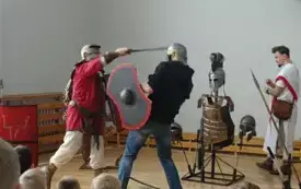 Występ grupy artystycznej "Rekonstrukto" 3