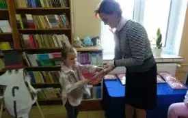 Wyprawka czytelnicza dla pierwszoklasist&oacute;w PSP w Godowie 13