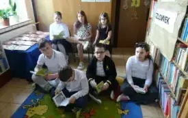 Wyprawka czytelnicza dla pierwszoklasist&oacute;w PSP w Godowie 25