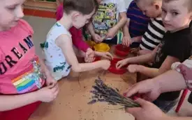 Dzień Kobiet w przedszkolu 9