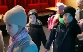 Wyjazd przedszkolak&oacute;w z Chybic do kina 8