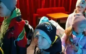 Wyjazd przedszkolak&oacute;w z Chybic do kina 9
