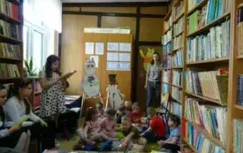 Wizyta przedszkolak&oacute;w w bibliotece szkolnej 2