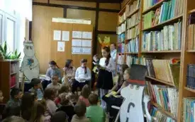 Wizyta przedszkolak&oacute;w w bibliotece szkolnej 15