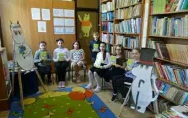 Wizyta przedszkolak&oacute;w w bibliotece szkolnej 21