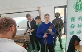 Giełda Szk&oacute;ł Ponadpodstawowych &ndash; PSP Łomno 12