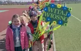 Przedszkolaki z Chybic witają wiosnę 9