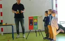 Warsztaty edukacyjne "Energia odnawialna" w PSP w Godowie 7