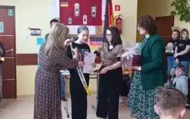 Galeria aktualności Nikola Pożoga zdobywa tytuł Super Dziewczyny Szkoły Podstawowej w Szerzawach! 3