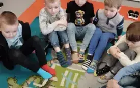Jesteśmy świadomi - czym jest Dzień Kolorowej Skarpetki? 28