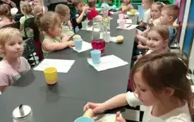 Przedszkolaki z Chybic na wycieczce w Ostrowcu Świętokrzyskim 21