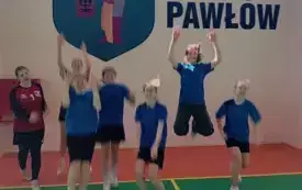 Galeria aktualności Dziewczęta z Szerzaw mistrzyniami Gminy Pawł&oacute;w w piłce nożnej dziewcząt. 3