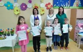 Tradycje wielkanocne w przedszkolu w Chybicach 5