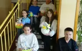 Uczniowie PSP w Godowie laureatami wielkanocnego "Konkursu z jajem" organizowanego przez Wojew&oacute;dzki Dom Kultury w Kielcach 11