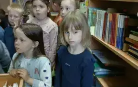 Światowy Dzień Książki w grupie 0 a i 0 b w PSP w Chybicach 14