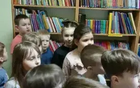 Światowy Dzień Książki w grupie 0 a i 0 b w PSP w Chybicach 24