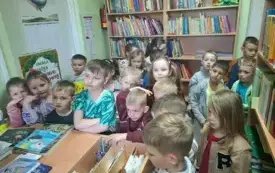 Światowy Dzień Książki w grupie 0 a i 0 b w PSP w Chybicach 28