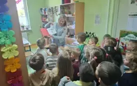 Światowy Dzień Książki w grupie 0 a i 0 b w PSP w Chybicach 29