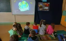 Dzień Ziemi w przedszkolu w Chybicach 29