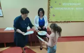 Mistrzowie szkolnych konkurs&oacute;w 6