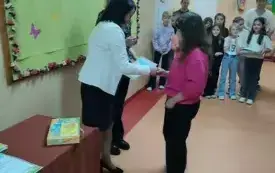 Mistrzowie szkolnych konkurs&oacute;w 10
