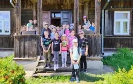Wycieczka do lasu- sadzenie dęb&oacute;w. 34