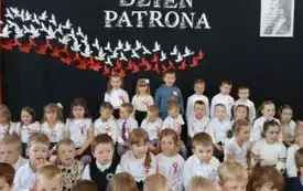 Majowe święta w przedszkolu w Chybicach 9