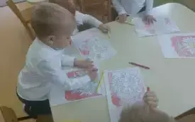 Majowe święta w przedszkolu w Chybicach 13