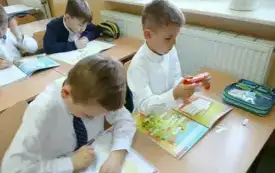Majowe święta w przedszkolu w Chybicach 19