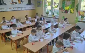 Majowe święta w przedszkolu w Chybicach 23
