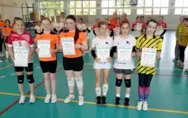 Czwarte miejsce dziewcząt w p&oacute;łfinale wojew&oacute;dzkim! 5